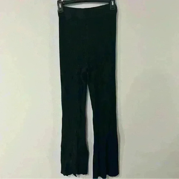 Abercrombie & Fitch Heavy Knit Split Flare Ribbed Black Pants Women’s Size XS - Picture 6 of 8